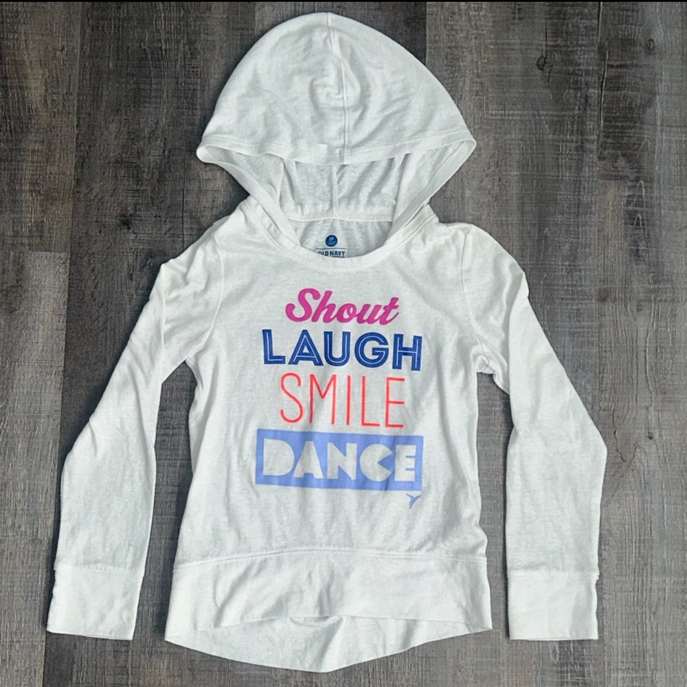 💞 Girls Size 6/7 White Lightweight Hooded “Shout Laugh Smile Dance” Shirt